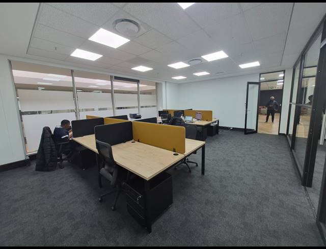 299M² OFFICE TO LET IN RIVONIA